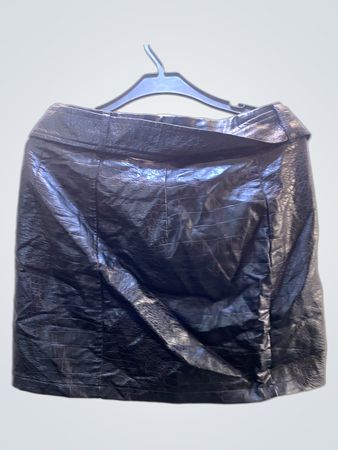 Blashe Schwarzer Krokodil-Print Minirock