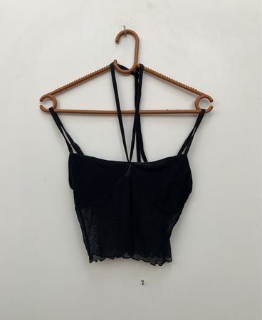 Schwarzes Mesh-Crop-Top
