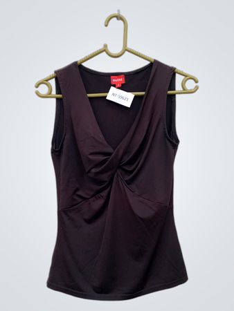 Outfit Ärmelloses Twist-Hals-Top