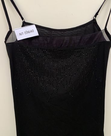 Schwarzes Top mit Strassdetails