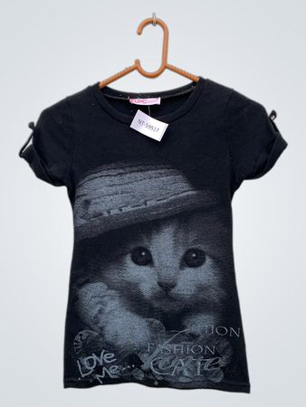 Schwarzes T-Shirt mit "Love Me Fashion Cat" Grafik