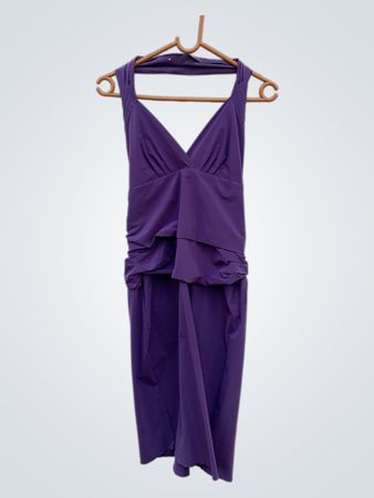 Lila Halterneck-Rüschkleid