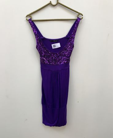 Lila Paillettenkleid