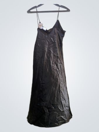Schwarzes Hängerkleid