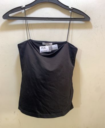 AMISU Schwarzes Cami-Top