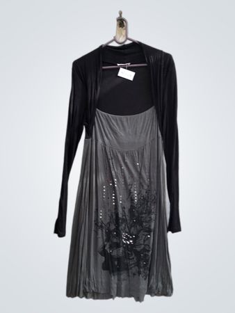 Promesa Schwarzes & Graues Kleid mit Strickjacke