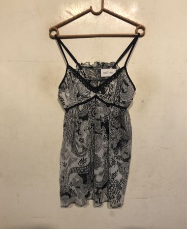 apt. 9 Intimates Schwarzes und Weißes Paisleymuster Cami-Top