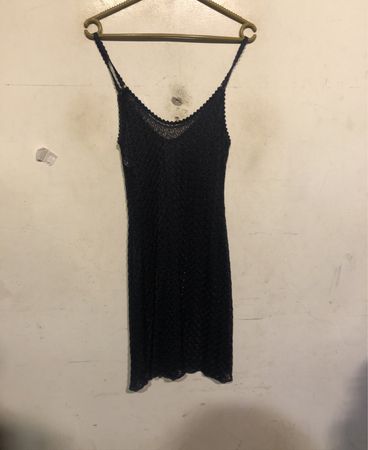 Schwarzes Spaghetti-Trägerkleid