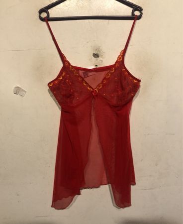 Rote Spitzenbabydoll