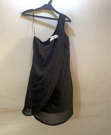 CAMATEU Schwarzes Ein-Schulter-Kleid