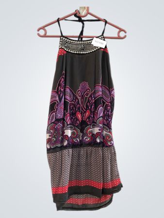 Kleid mit Paisleymuster und besticktem Ausschnitt