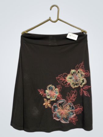 New York & Company Brauner Rock mit Blumenstickerei