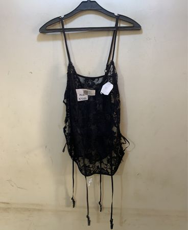 Schwarze Spitzen-Camisole mit Strumpfhaltern
