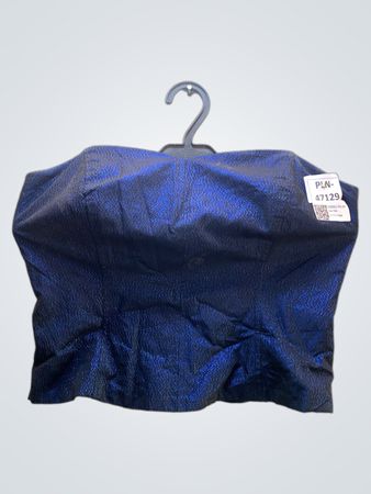 Blaues trägerloses Top