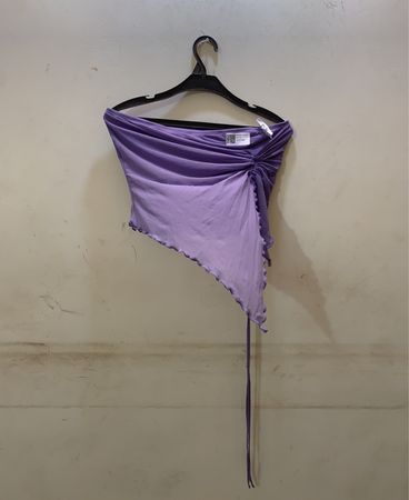 FaithVintage Lila Rüschentop mit Halterneck