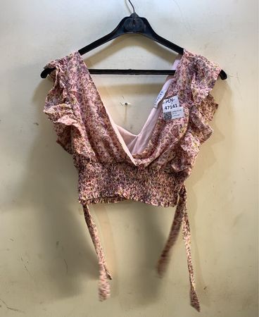 LOAVIES Pink Floral Smocked Crop Top