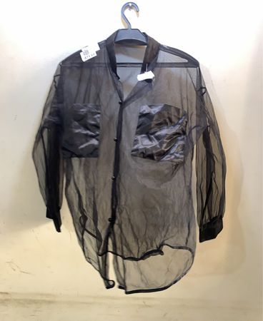 FaithVintage Schwarzes Transparentes Button-Up-Hemd mit Taschen