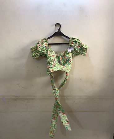 FaithVintage Floral Print Puff Sleeve Crop Top