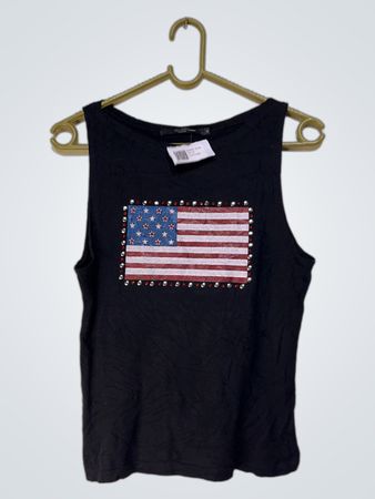Schwarzes Tanktop mit Verzierungen der amerikanischen Flagge