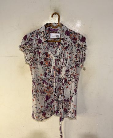 Damen Bluse mit floralem Druck und Rüschen