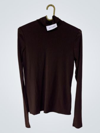 Brauner Rollkragenpullover