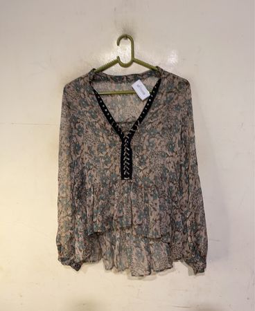 Durchsichtige florale Druck Schnür-V-Ausschnitt Bluse