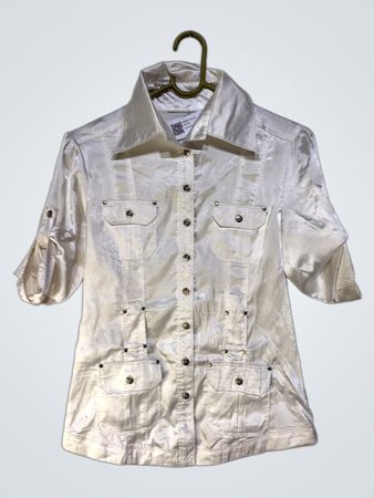 Weißes Button-Down-Hemd mit Taschen
