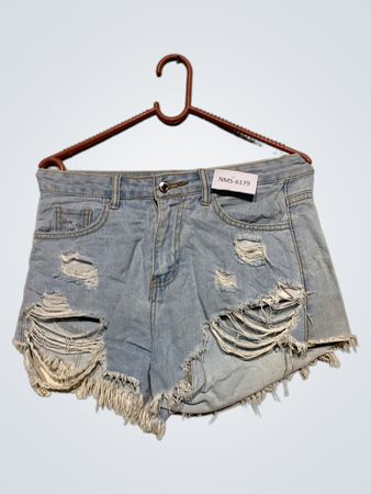 Abgenutzte Denim Shorts
