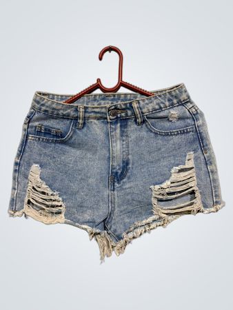 Zerrissene Jeansshorts