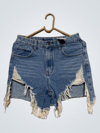 Abgenutzte Denim-Shorts