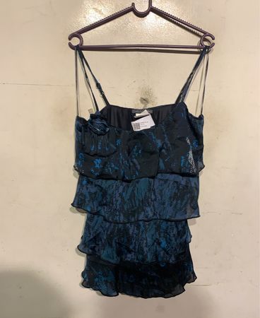 Cassis Collection Rüschenschicht-Cami-Kleid