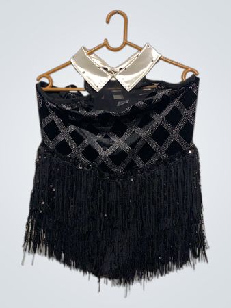 Schwarzes Pailletten-Fransen-Flapper-Kleid mit weißem Kragen