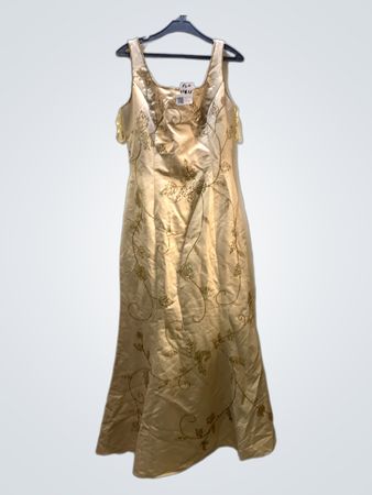 Goldverzierte Maxikleid