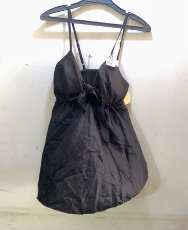 FaithVintage Schwarzes Schleifen-Top aus Satin
