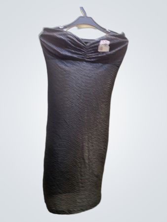 FaithVintage schwarzes, strukturiertes trägerloses Kleid