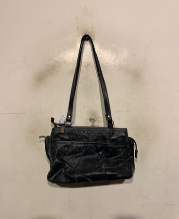 Schwarze Lederhandtasche
