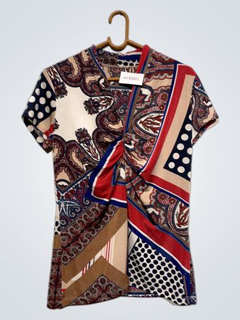 Kurzarmoberteil mit Paisley- und Punktmuster