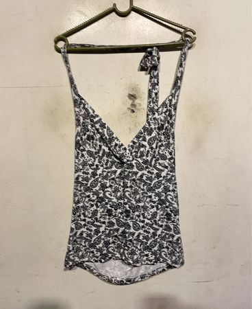 Schwarz-weißes Paisley-Haltertop