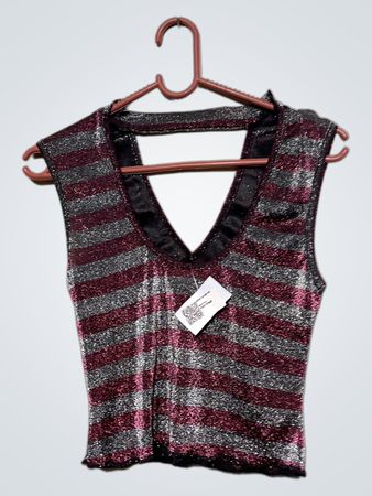 Gestreiftes V-Neck ärmlesses Crop-Top
