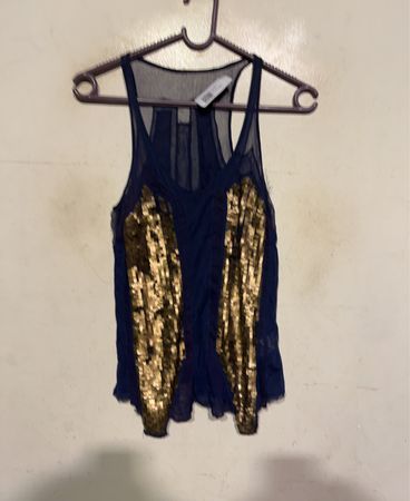 Marineblaues, durchsichtiges Tanktop mit goldenen Pailletten