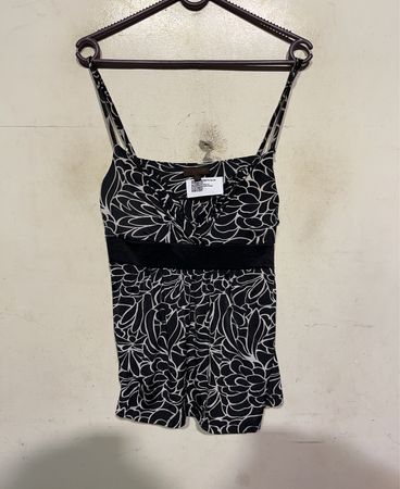 Fashion Studio Damen Schwarz-Weiße Blumenmuster Spaghettiträger