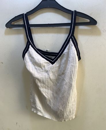 Forever 21 Weißes Ripp-V-Ausschnitt Tanktop