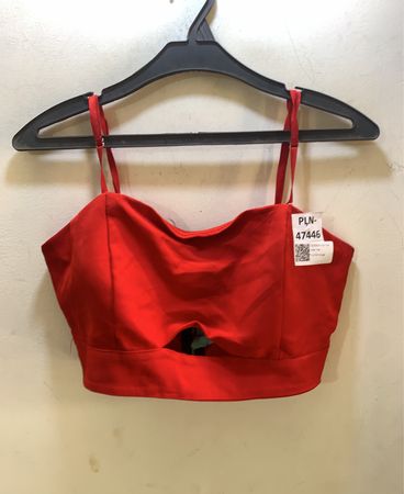 Rotes Crop Top mit Reißverschluss