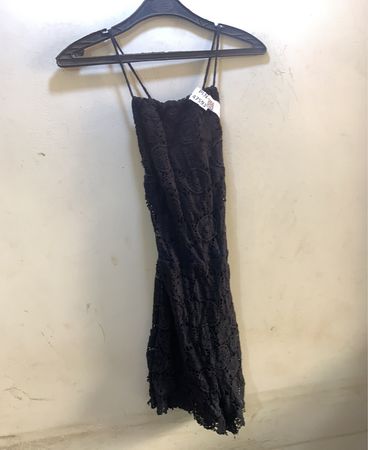 DESIGN LAB Schwarzes Spitzen-Spaghettiträgerkleid