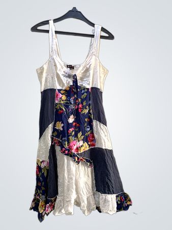 AN IV M Patchwork Floral Kleid