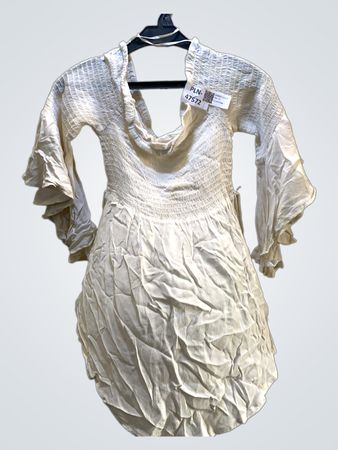 Weißes Smockkleid