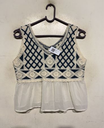 gehäkeltes Tank-Top mit transparenter Rüschensaum