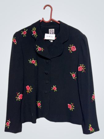 Zelda Schwarzer Bestickter Rosen-Blazer