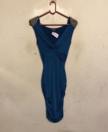 Ina Teal Ruched Dress mit genoppten Schultern