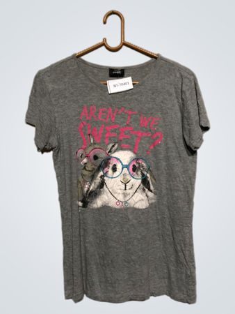 Page Young Graues T-Shirt mit Kaninchen und "Sind wir nicht süß?